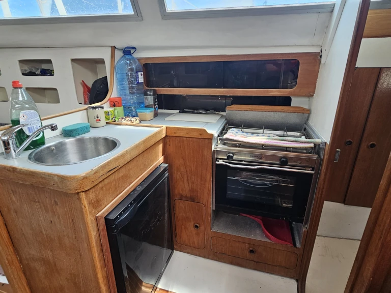 Moody Moody 31 MK II charter bareboat or captained in  Valencia