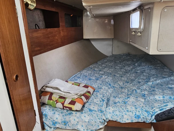 Moody Moody 31 MK II in Valencia on SamBoat