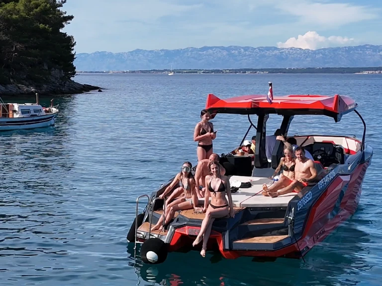 Bareboat Rental Motorboat Alesta with a boat licence