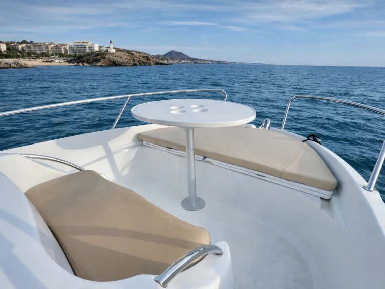 Bénéteau Flyer 650 WA charter bareboat or captained in  Le Cap d'Agde