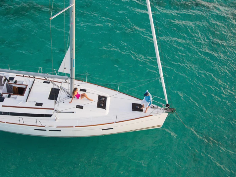 Boat rental Jeanneau Sun Odyssey 469 in Valletta on Samboat
