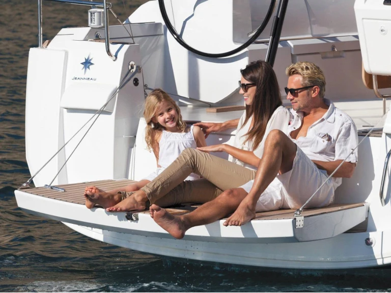 Yacht charter Valletta cheap Sun Odyssey 469