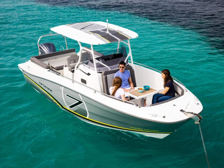 Motorboat rental with or without captain Jeanneau Rapallo