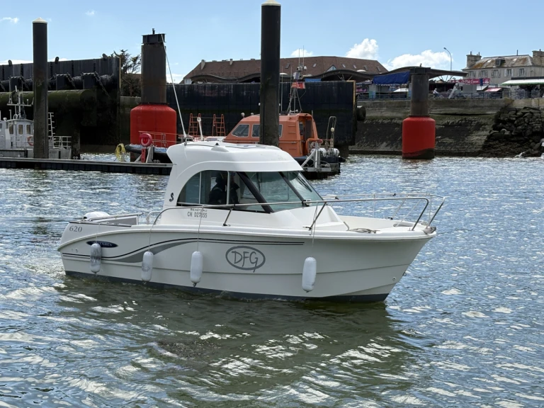 Boat rental Bénéteau Antares 600 in Ouistreham on Samboat