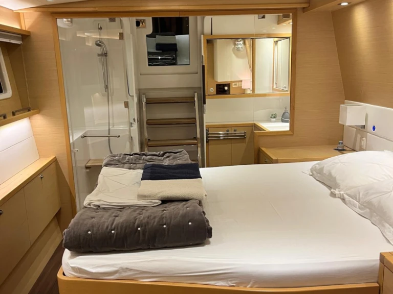 Catamaran for rent Port Grimaud at the best price