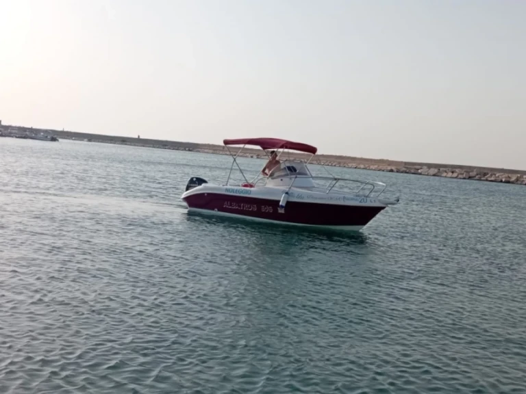 Yacht charter Fasano cheap Cabinato