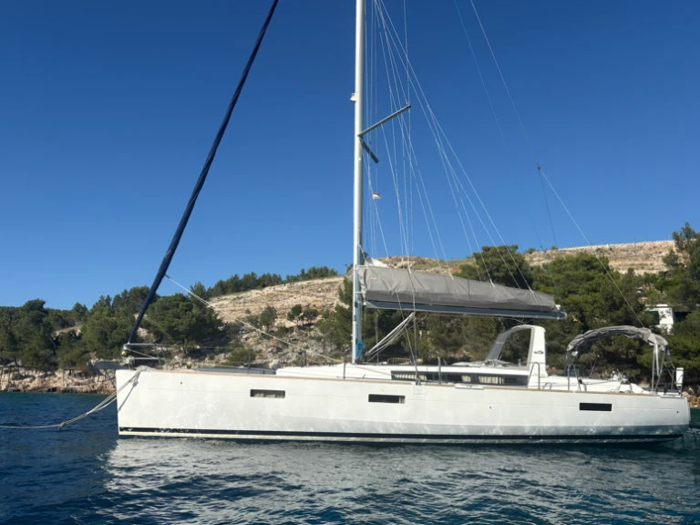 Yacht charter Rogoznica cheap Oceanis 45