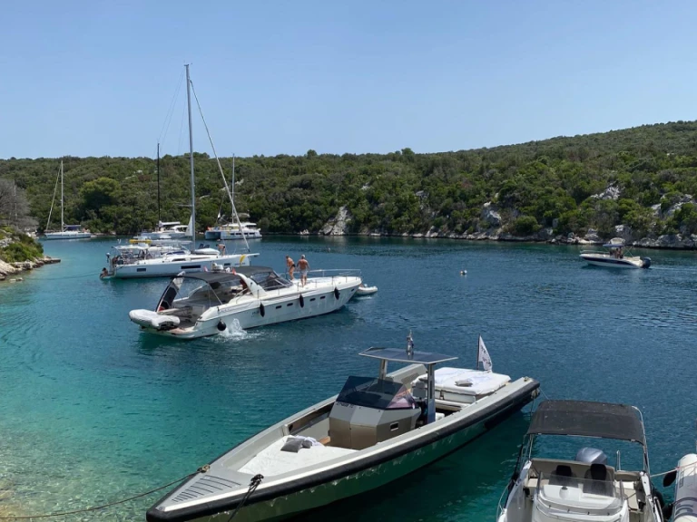 Rent a Wally Tender 45 Hvar