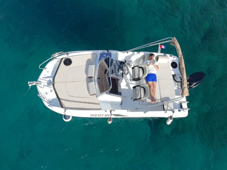 Boat rental Bénéteau Flyer 5.5 SUNdeck in Novalja on Samboat