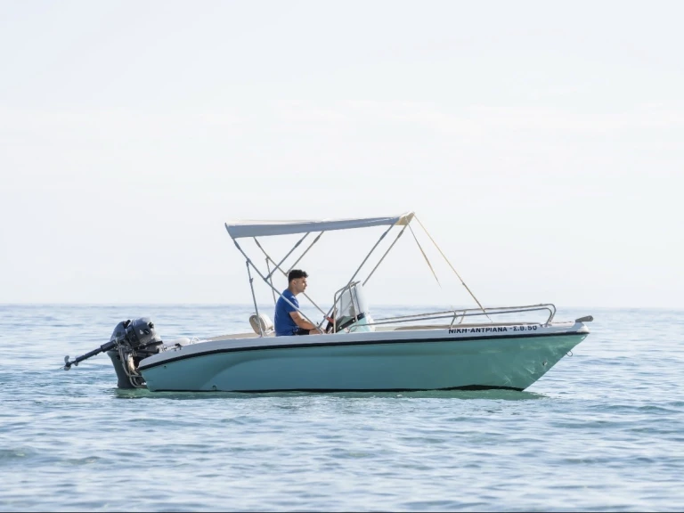 Motorboat rental with or without captain Ranieri Zakynthos