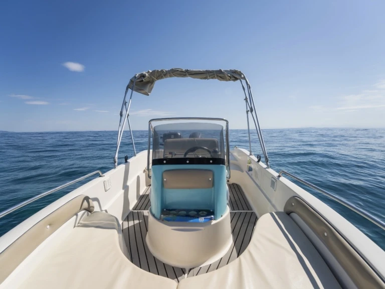 Motorboat for rent Zakynthos at the best price
