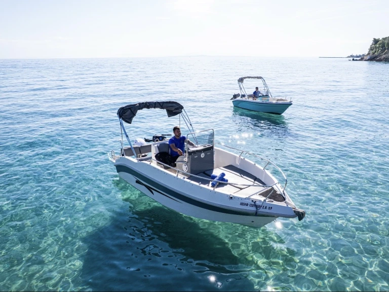Rent a Nireus Nireus Ω53 Elegance  Zakynthos
