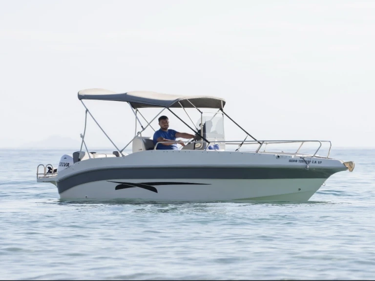 Yacht charter Zakynthos cheap Nireus Ω53 Elegance 
