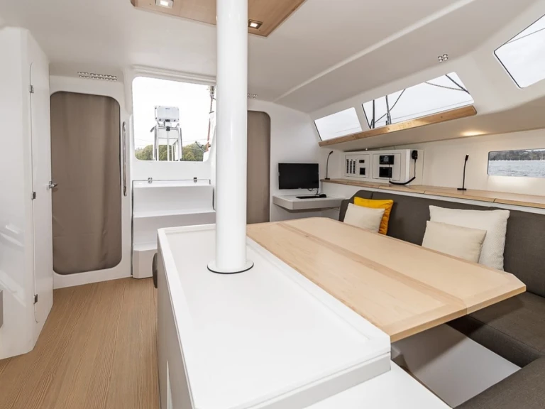 Sailboat rental in Uturoa - Pogo Structures Pogo 44