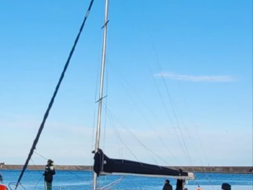 Rent a Jeanneau Selection 37 Lorient
