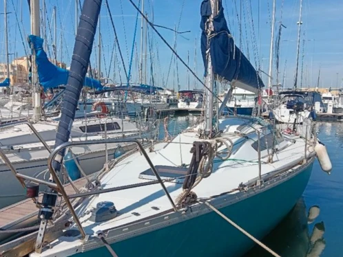Yacht charter Lorient cheap Selection 37
