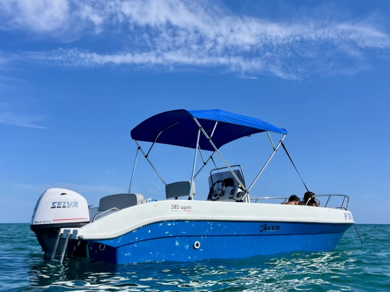 Bareboat Rental Motorboat Saver with a boat licence