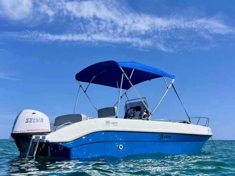 Motorboat for rent Sant Andreu de Llavaneres at the best price