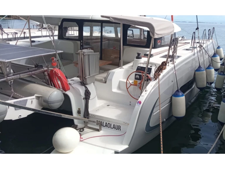 Boat rental Excess Excess 11 (Cat)/6 cab in Lefkáda on Samboat