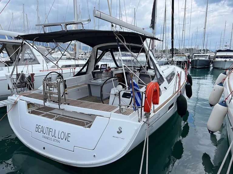 Yacht charter Gouvia cheap Oceanis 45 /4cab