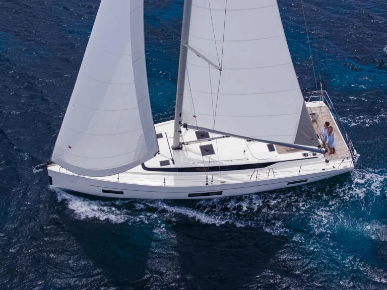 Yacht charter Volos cheap Bavaria C45/4 cbs
