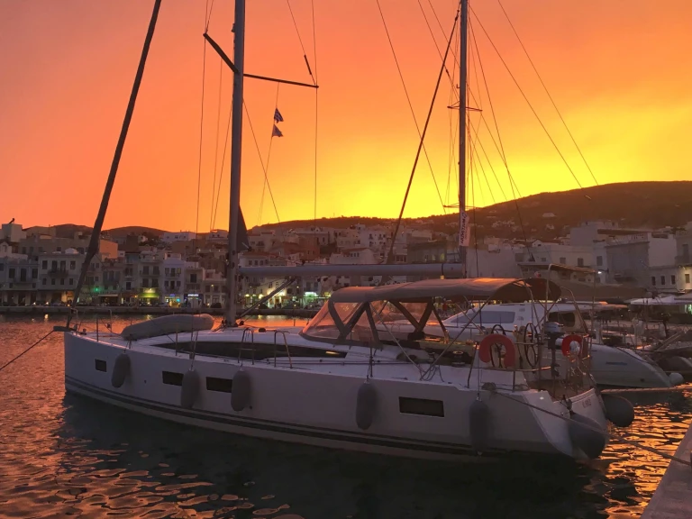 Bareboat Rental Sailboat Jeanneau with a boat licence