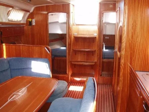 Boat rental Bavaria Bavaria 39 Cruiser /3cab in Volos on Samboat