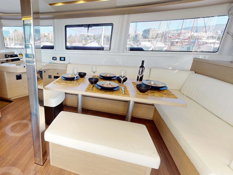 Yacht charter Alimos cheap Lagoon 46 Fly (6 cab.)