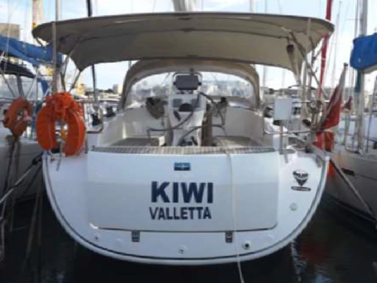 Rent a Bavaria Bavaria Cruiser 36 /3cab Kalkara
