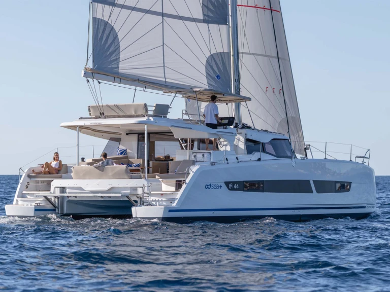 Catamaran for rent Néa Péramos at the best price