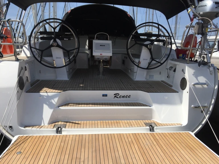 Boat rental Bavaria Bavaria Cruiser 46 /4cab in Skiathos on Samboat