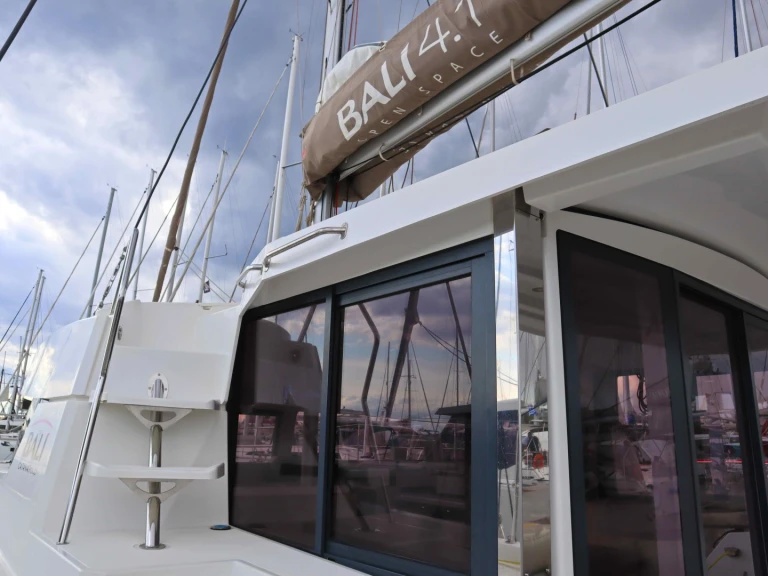 Bali Bali 4.1/4 cab, 4WC in Paros (Island) on SamBoat