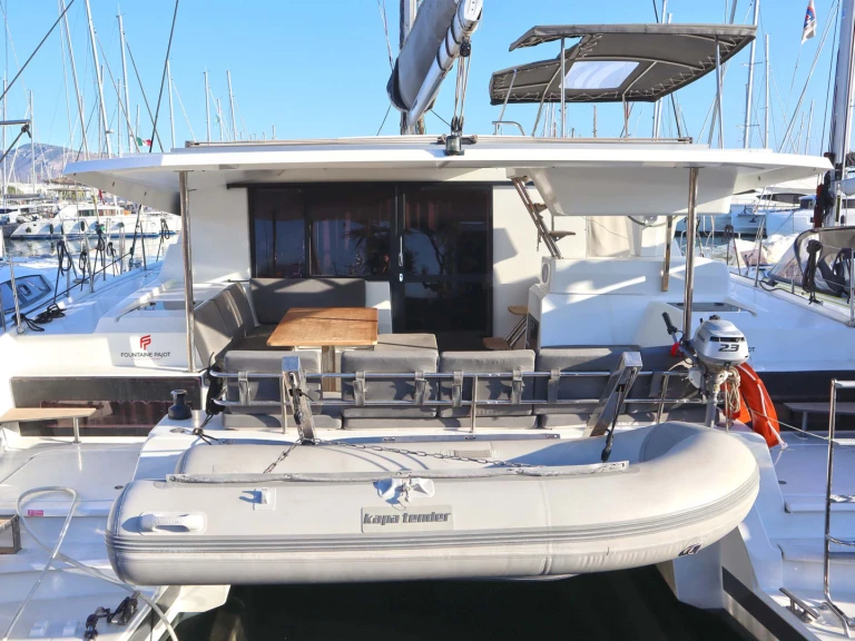 Catamaran for rent Néa Péramos at the best price