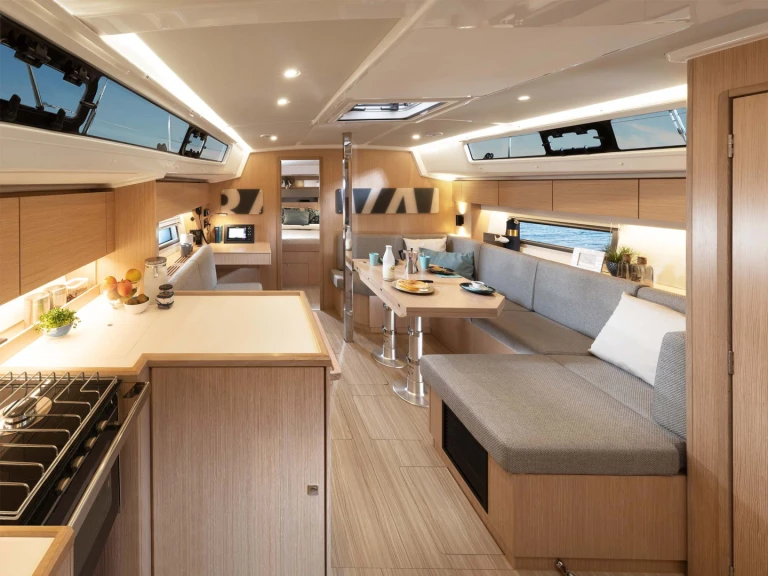 Yacht charter Gouvia cheap Bavaria C42 /3cab