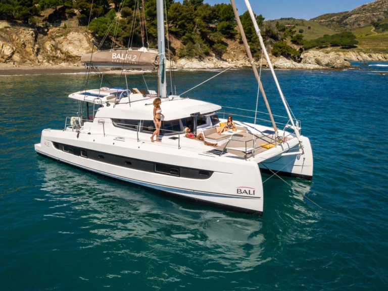 Bali Bali 4.2 CAT/5 cab in Bormes-les-Mimosas on SamBoat