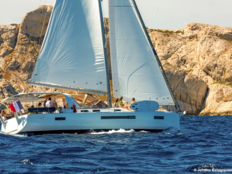 Boat rental Jeanneau Sun Loft 47 /7cab in Gouvia on Samboat