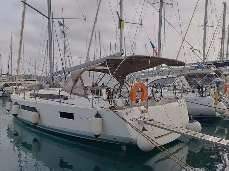 Jeanneau Sun Odyssey 440 (4cab) charter bareboat or captained in  Gouvia