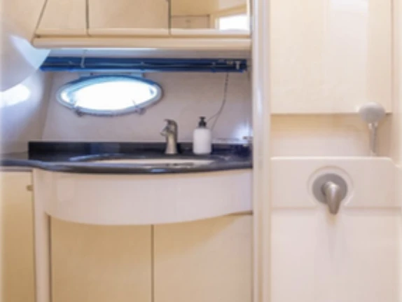 Bareboat Rental Luxury Yacht Sunseeker with a boat licence