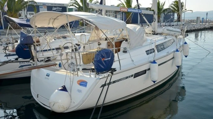 Bavaria Cruiser 33 in Biograd na Moru on SamBoat