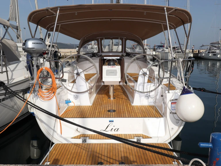 Bareboat Rental Sailboat Bavaria with a boat licence