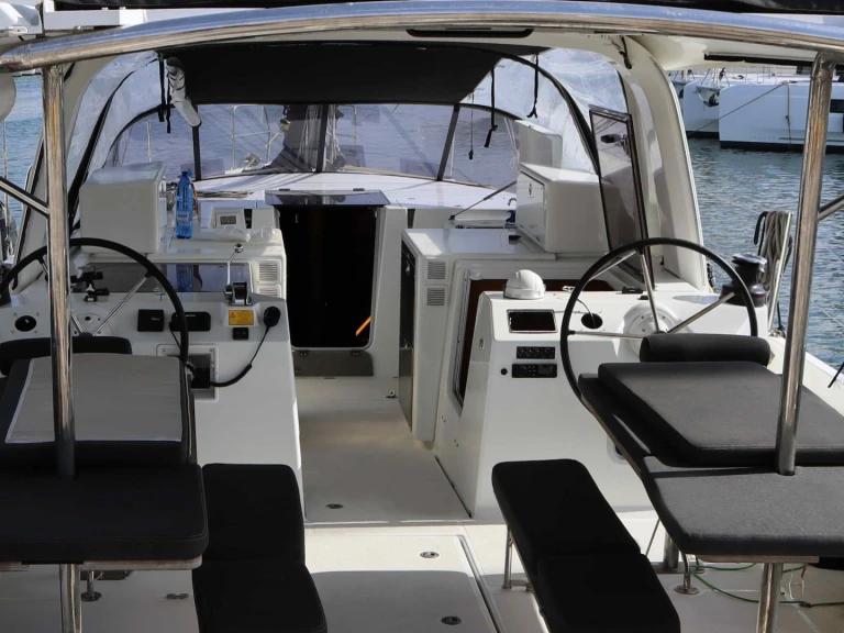 Sailboat rental in Néa Péramos - Jeanneau Sun Loft 47 /7cab