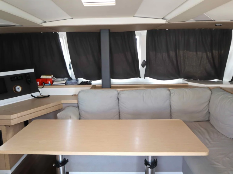 Catamaran rental with or without captain Fountaine Pajot Lefkáda