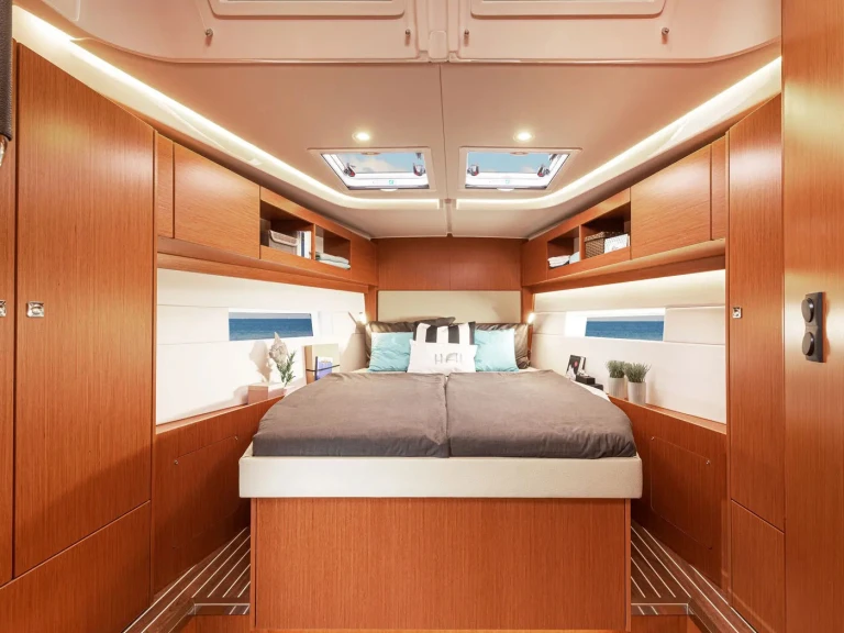 Bavaria Bavaria C45/4 cbs charter bareboat or captained in  Volos
