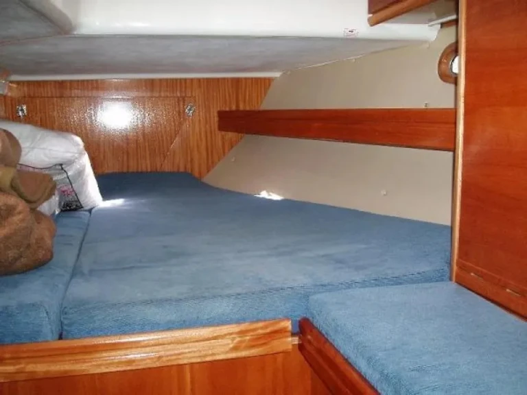 Bareboat Rental Sailboat Bavaria with a boat licence