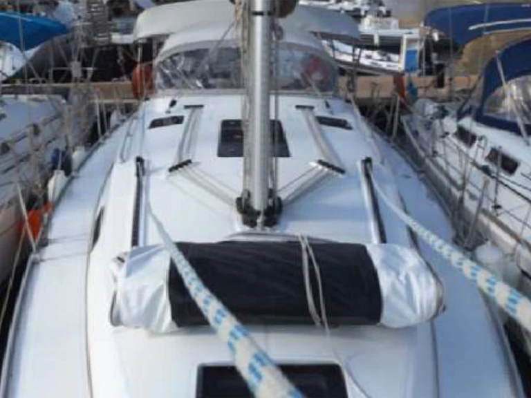 Yacht charter Kalkara cheap Bavaria Cruiser 36 /3cab