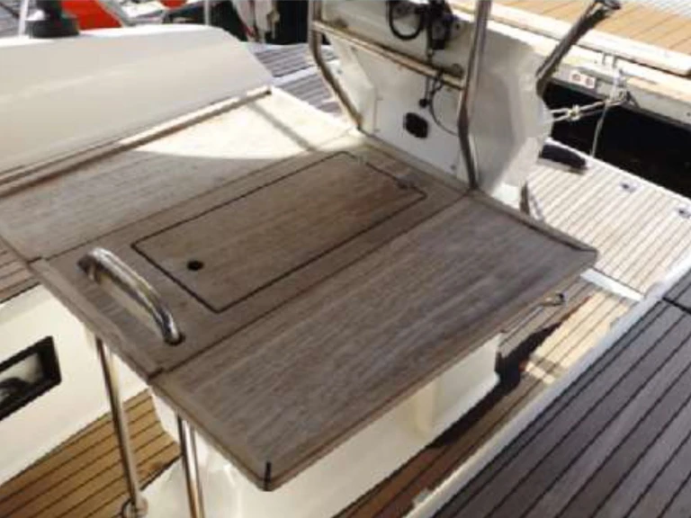 Boat rental Bavaria Bavaria Cruiser 36 /3cab in Kalkara on Samboat