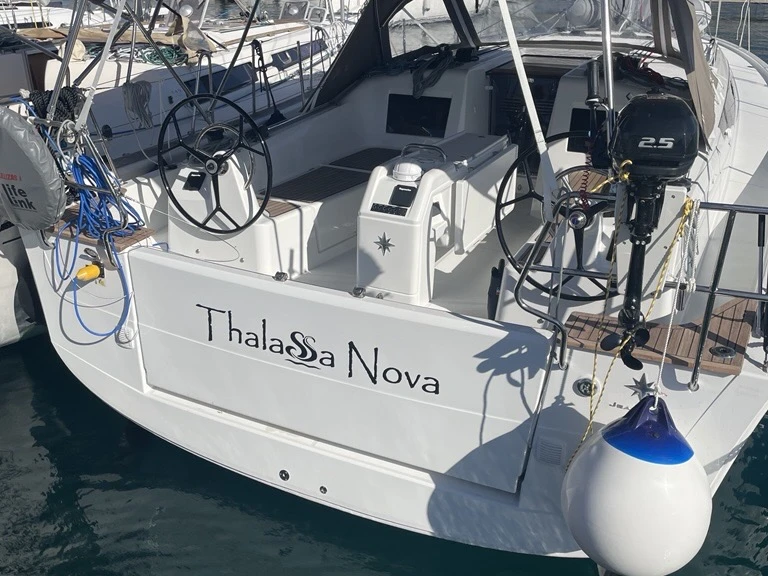 Yacht charter Split cheap Sun Odyssey 415