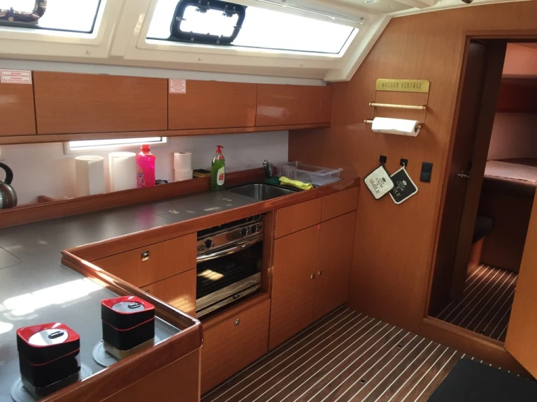 Bavaria Bavaria Cruiser 46 /4cab in Skiathos on SamBoat