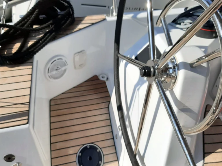 Bareboat Rental Sailboat Jeanneau with a boat licence