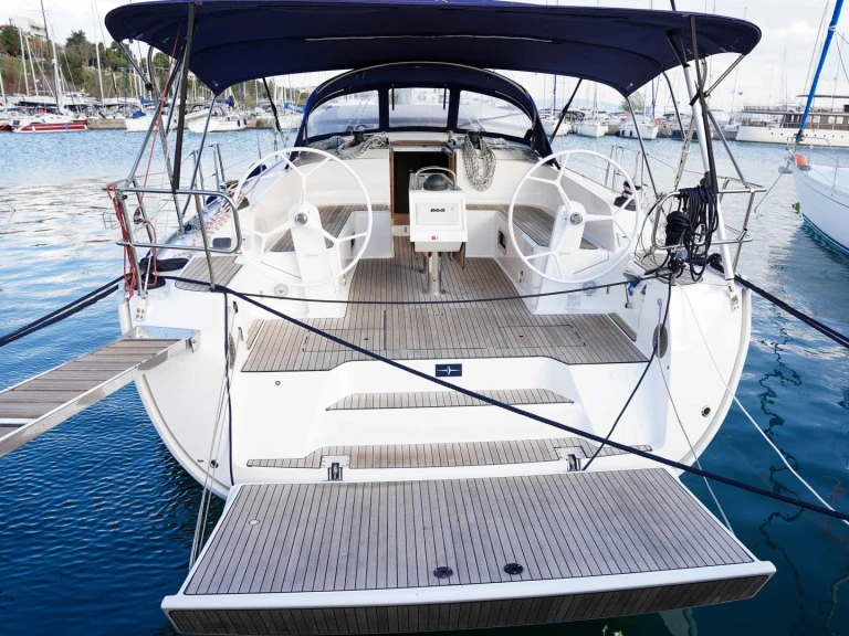 Bareboat Rental Sailboat Bavaria with a boat licence